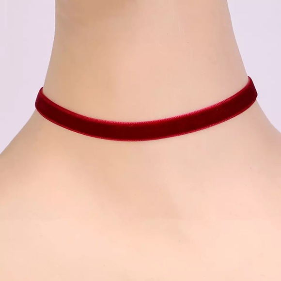 🔵𝟲𝟱%𝗢𝗙𝗙 𝗯𝘂𝗻𝗱𝗹𝗲𝘀 𝟯+🔵NEW Burgundy Velvet Simple Choker - Picture 7 of 12
